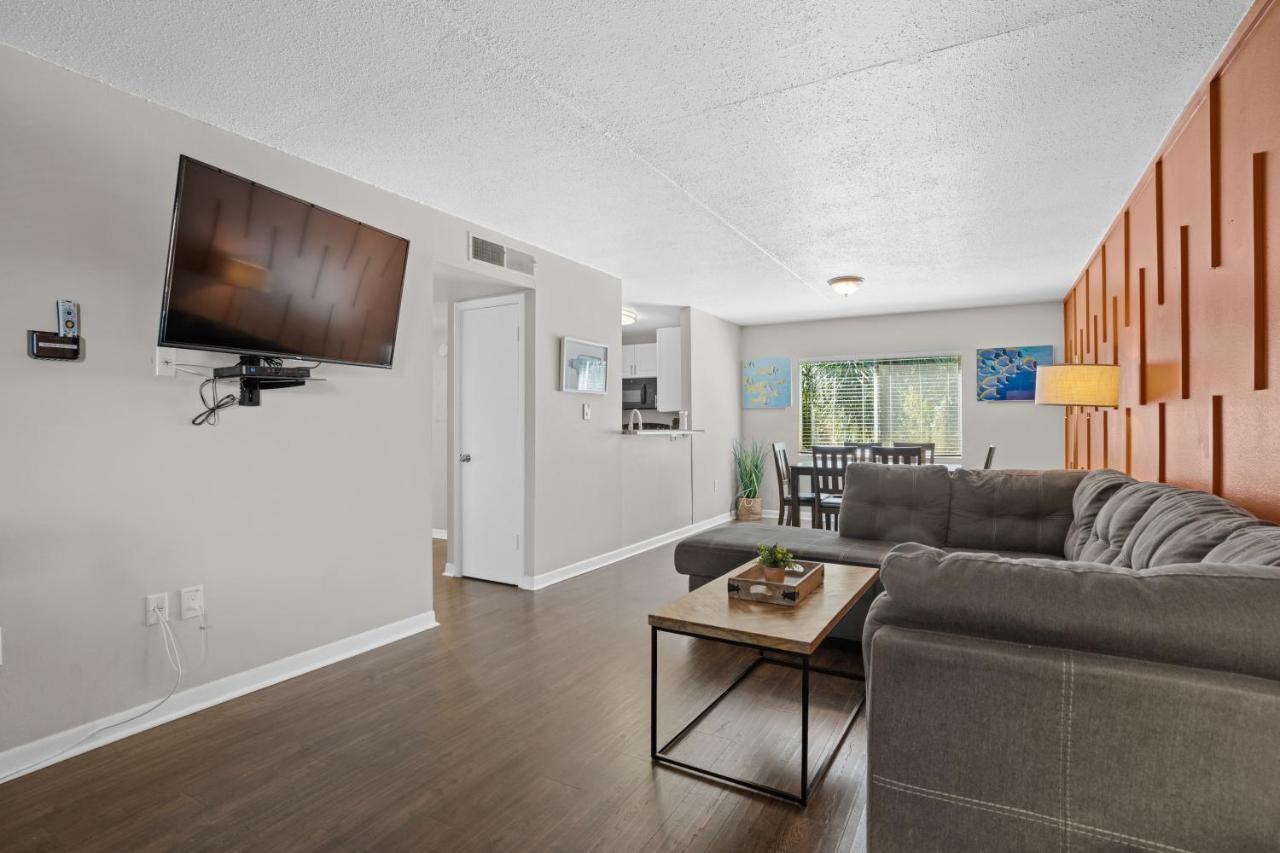 Avenida Apartment *