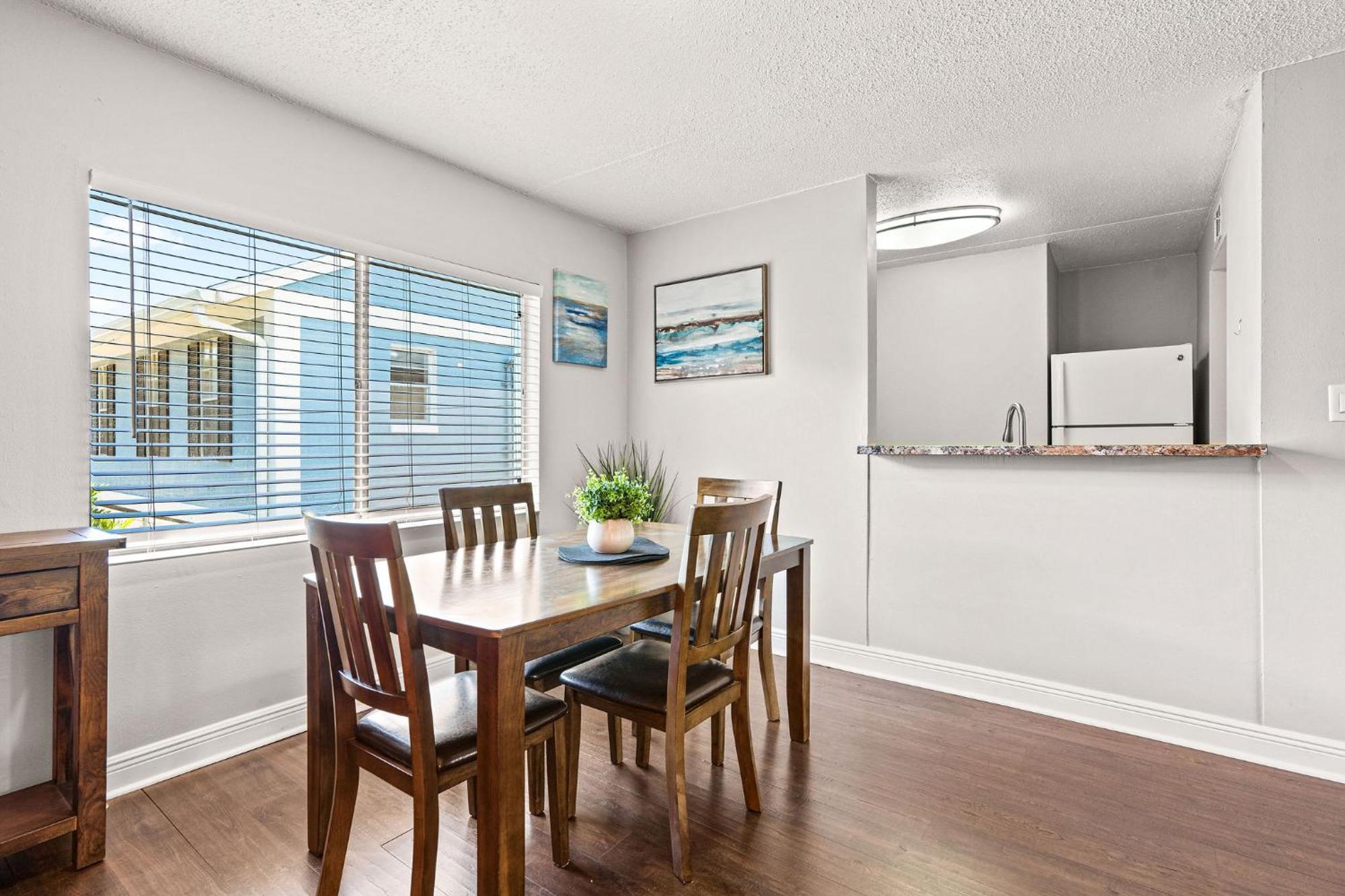 Avenida Apartment