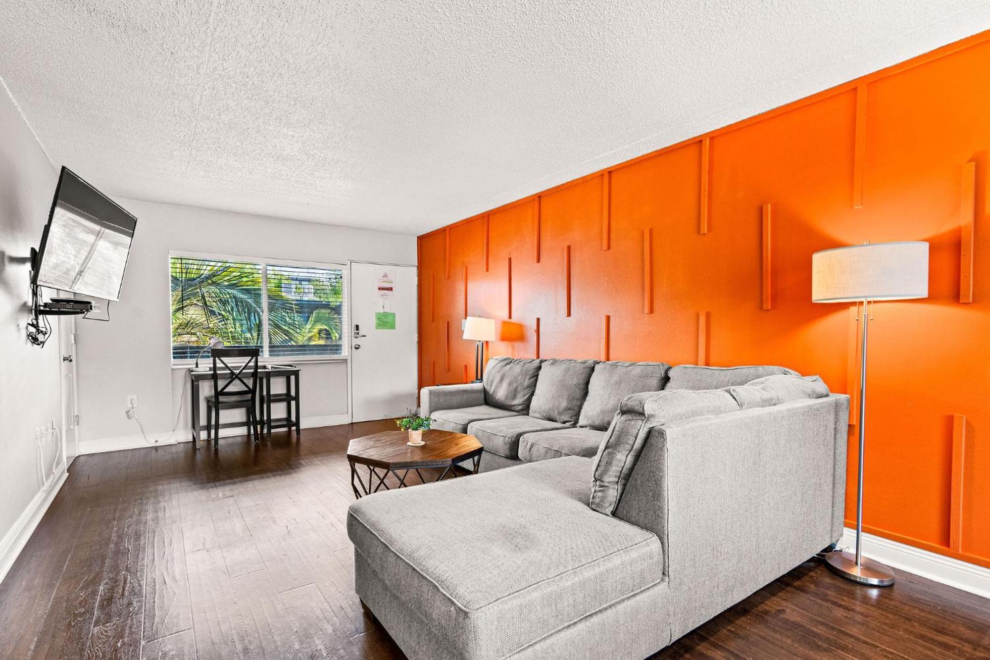 Avenida Apartment *