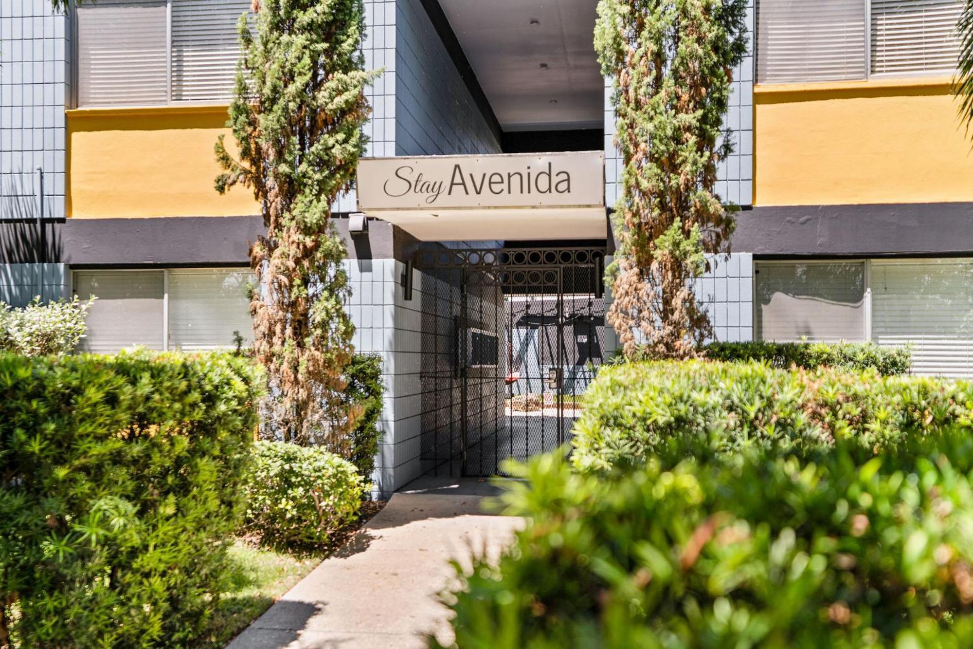 Avenida * Tampa