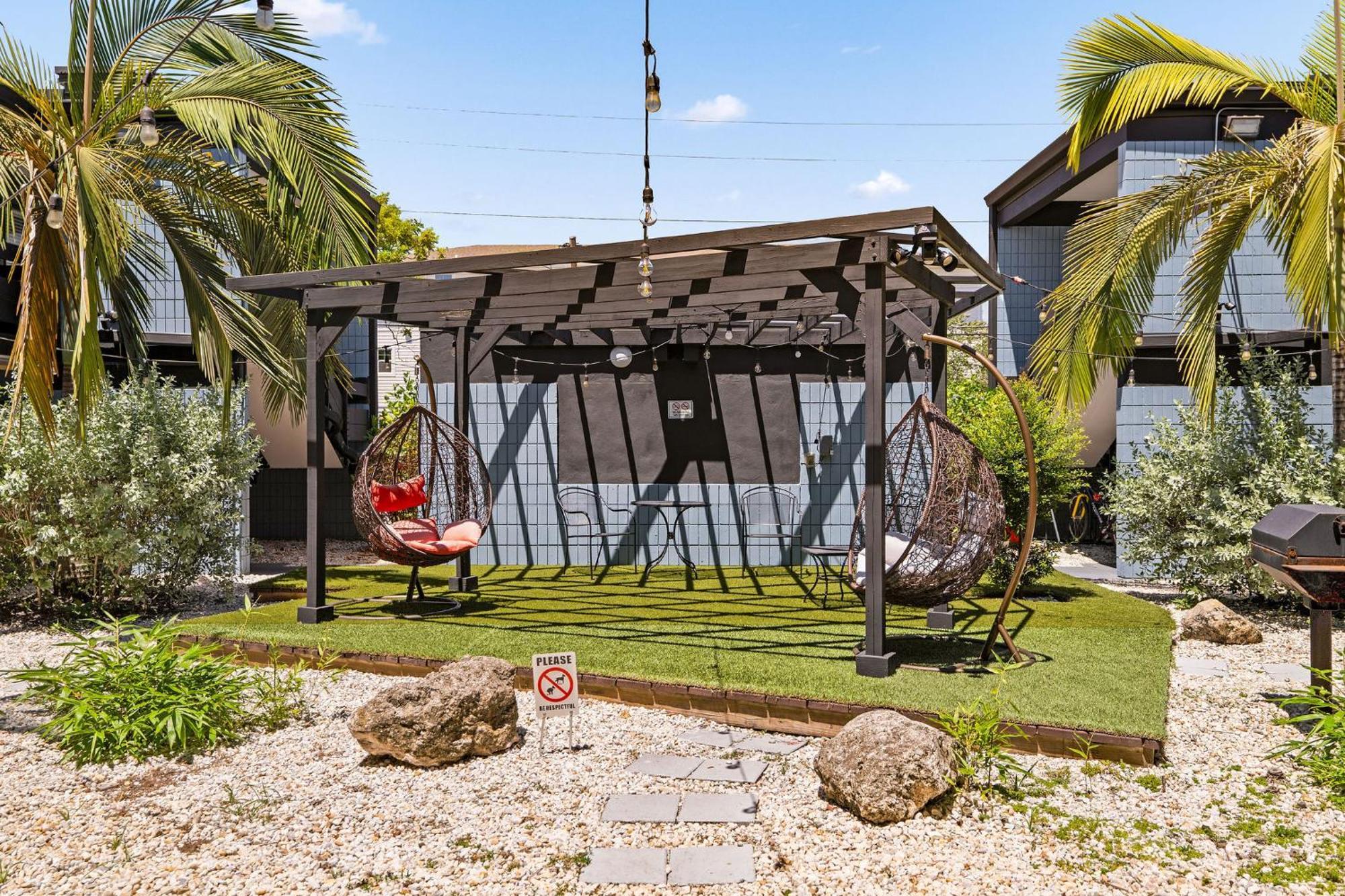 Avenida Apartment Tampa